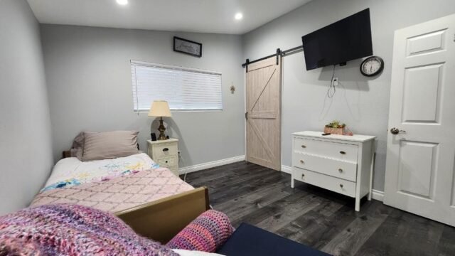 10-Pacifica-Cottage