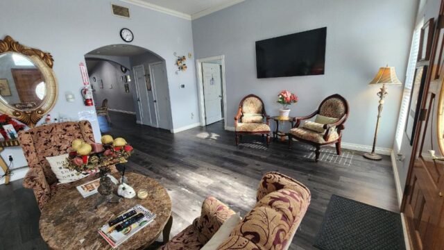 4-Pacifica-Cottage